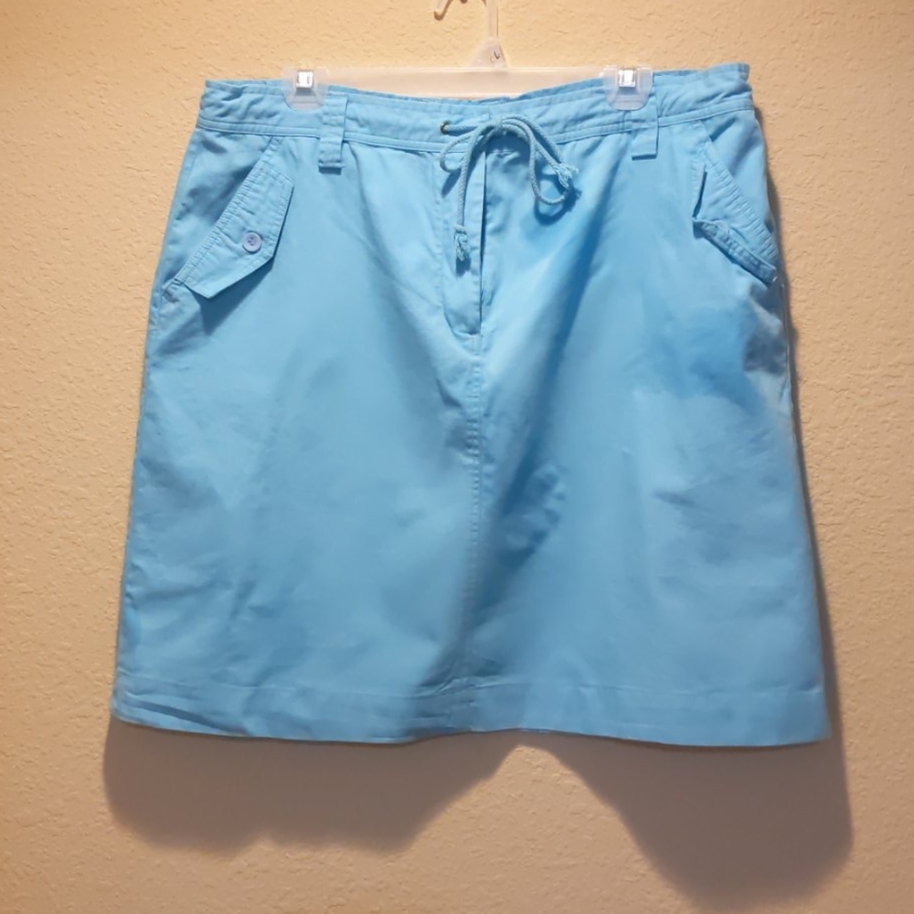 Sky blue sz 16 above knee skirt
